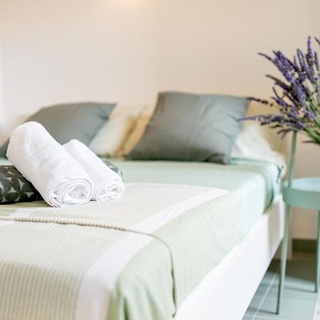 Oliva Apartment 因佩里亚 外观 照片